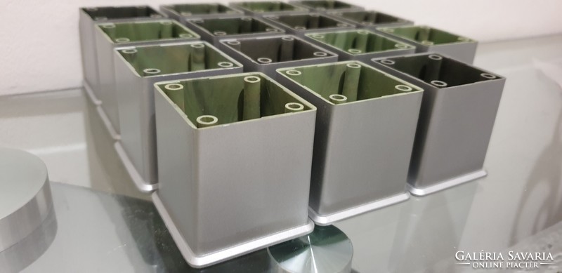 EZÜST SZÍNŰ BÚTORLÁBAK,ÚJAK