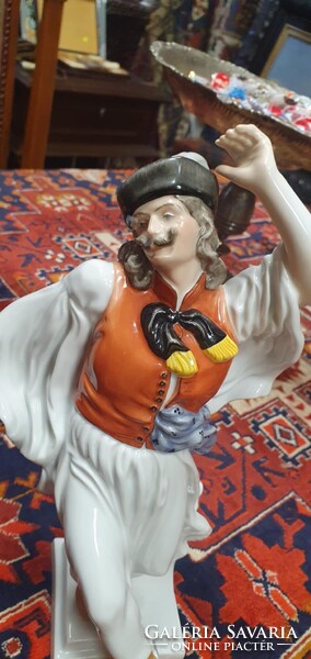 Herendi Táncoló Paraszt porcelán figura. 29 cm.