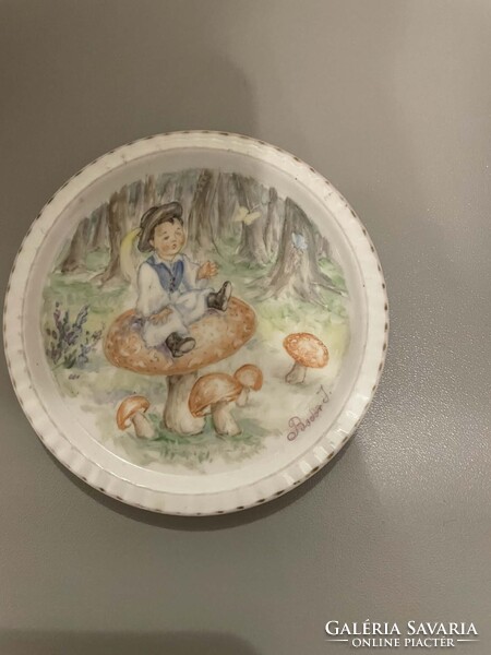 Ritka Zsolnay porcelán