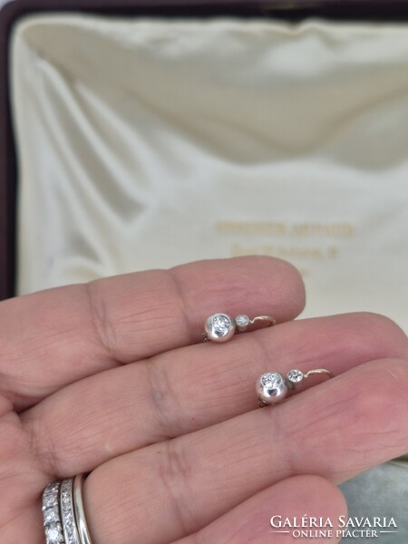Antik arany kisebb buton fülbevaló pár brillekkel cca 0.26 ct