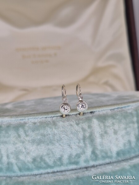 Antik arany kisebb buton fülbevaló pár brillekkel cca 0.26 ct