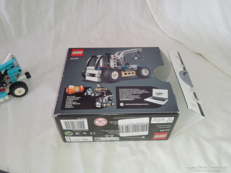 LEGO®  LEGO Technic Teleszkópos markológép (42133). 2 az 1-ben készlet