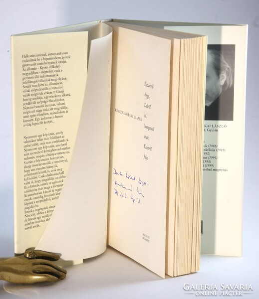 Dedikált Krasznahorkai László  - Északról hegy, délről tó Első kiadás a Nobel-díjas író regénye !!