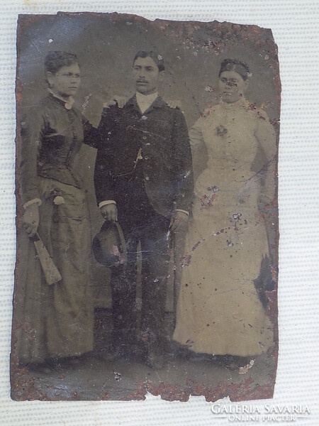 Dagerrotípia, kb. 1850-70-es évek. Jó állapotú, vörösréz lemez. 8 x 4 cm.