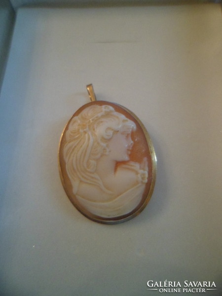 Camea medál 14K arany keretben
