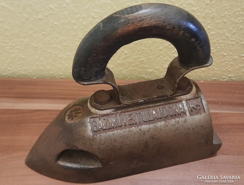 Weiss Manfréd Acél- és Fémművek vasaló