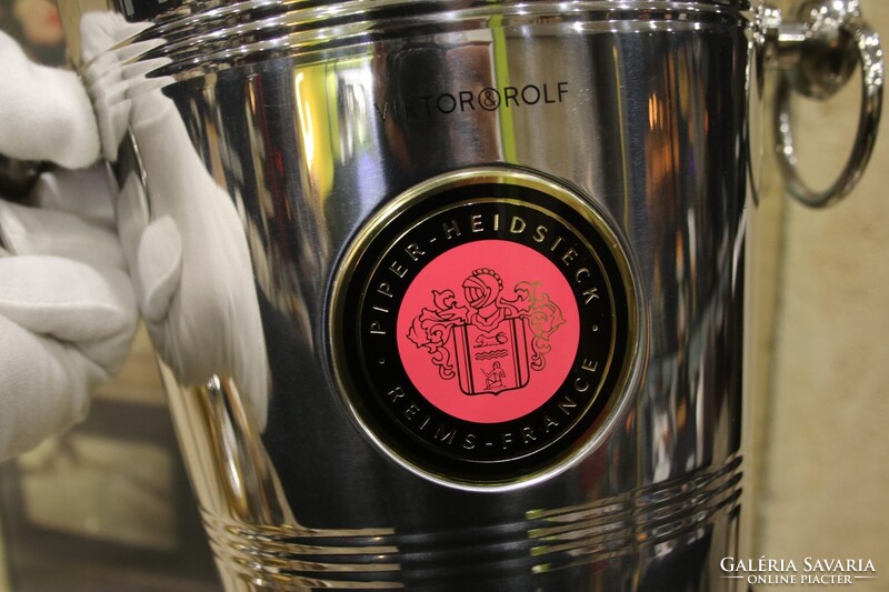 CHAMPAGNE CLUB - Piper-Heidsieck × Viktor & Rolf „Upside Down” pezsgőhűtő, 2007-es limitált kiadásl