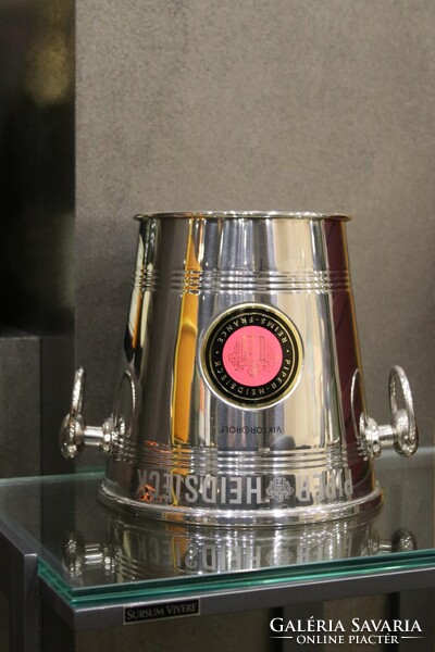 CHAMPAGNE CLUB - Piper-Heidsieck × Viktor & Rolf „Upside Down” pezsgőhűtő, 2007-es limitált kiadásl