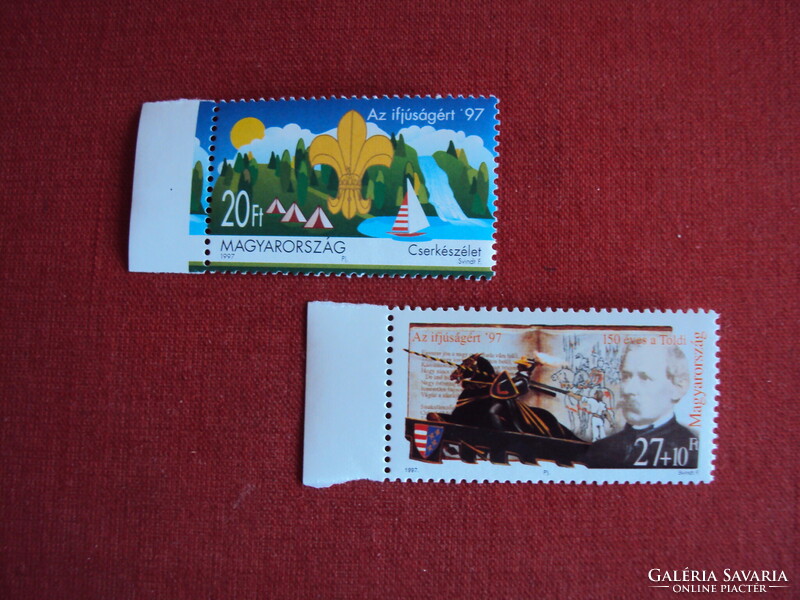 Magyar postatiszta bélyegek blokkok névértéken eladók-Sz-38