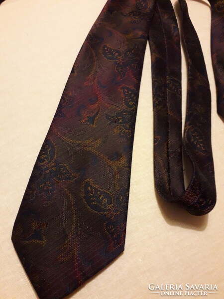 Don Rodrigo barna levél mintás mosható nyakkendő új.