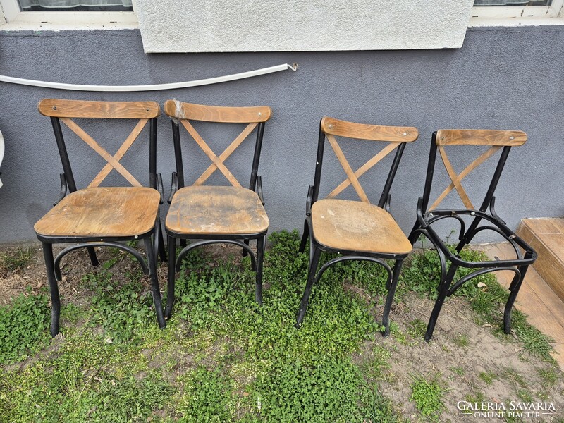 Thonet  jellegű székek