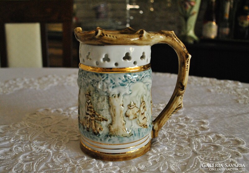 Royal Dux díszkorsó