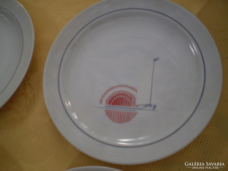 COLDTZ GDR porcelán ritka kistányérok 4 db. garnitúra  19cm.