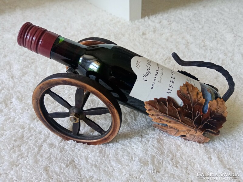 Szőlőleveles kis retro "ágyú" bortartó