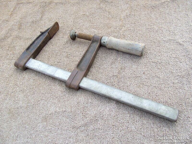 Régi szerszám szorító pillanat szorító