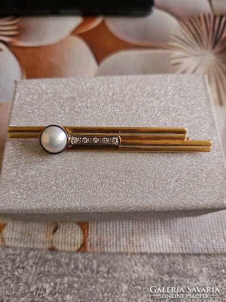 Eladó 18 Karátos Arany Bross – Igazgyönggyel és Briliáns Gyémántokkal