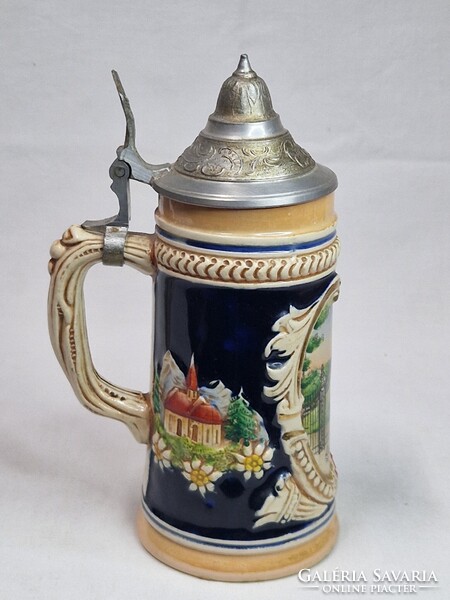 Gyönyörű fedeles domború mintás festett kerámia söröskorsó hibátlan állapotban