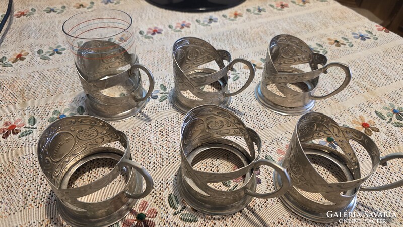 Podstakannik (podsztyakannyik) - vasúti motívum