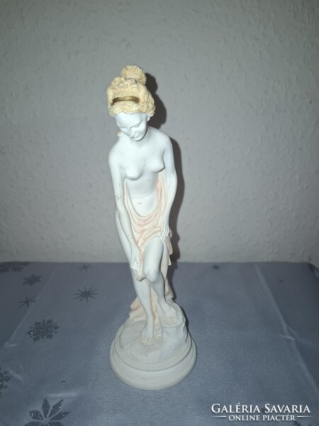 Ritka Római -Görög mitológiai  Aphrodite-  színes alabástrom akt szép  állapotban eladó 22 cm