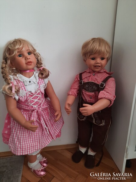 Élethű dekor baba pár – 82 cm – népviseletben