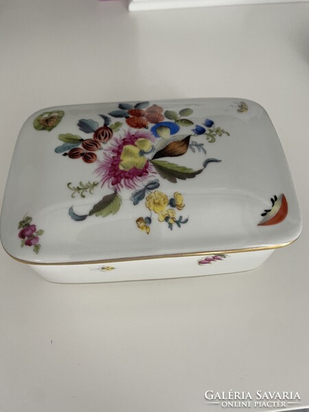 Gyönyörű gyümölcsös herendi