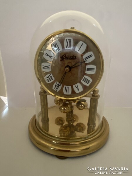 Glass-covered mechanical pendulum table clock