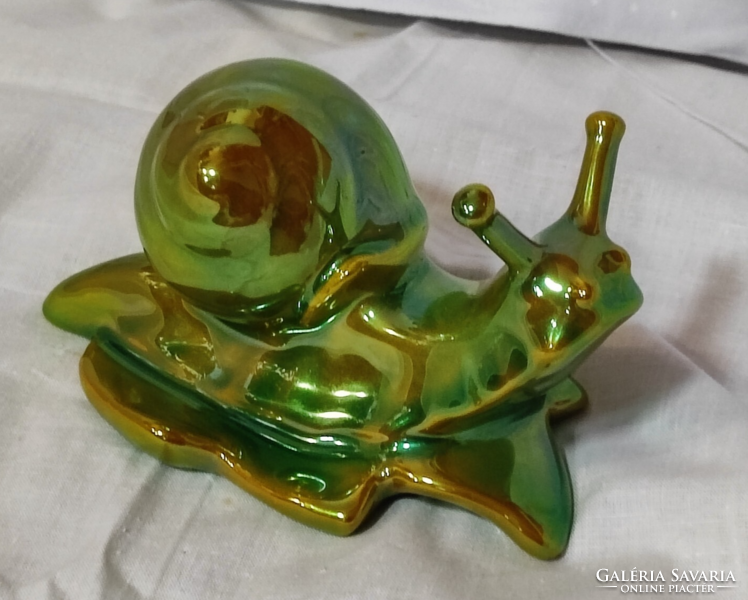 Zsolnay,  ﻿nagyméretű irizáló eozin csiga figura .