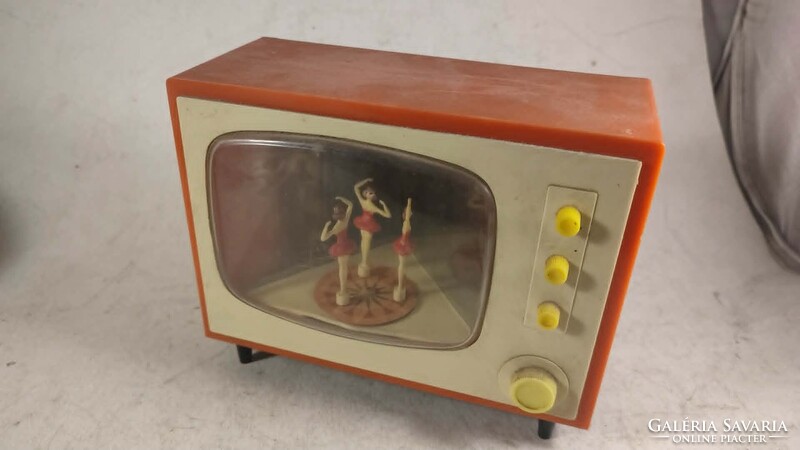 Retro zenélő játék TV art deco mozgó balerinákkal 362