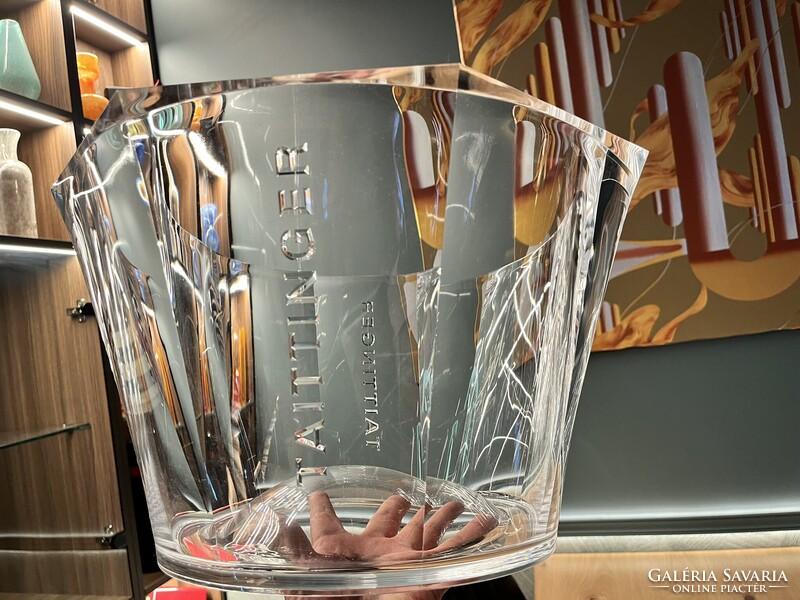 CHAMPAGNE CLUB - Taittinger XXL gyémánt formájú pezsgőhűtő 12 db Lounge Plastic Flute