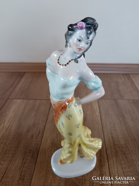 Jubileumi Herendi porcelán Carmen