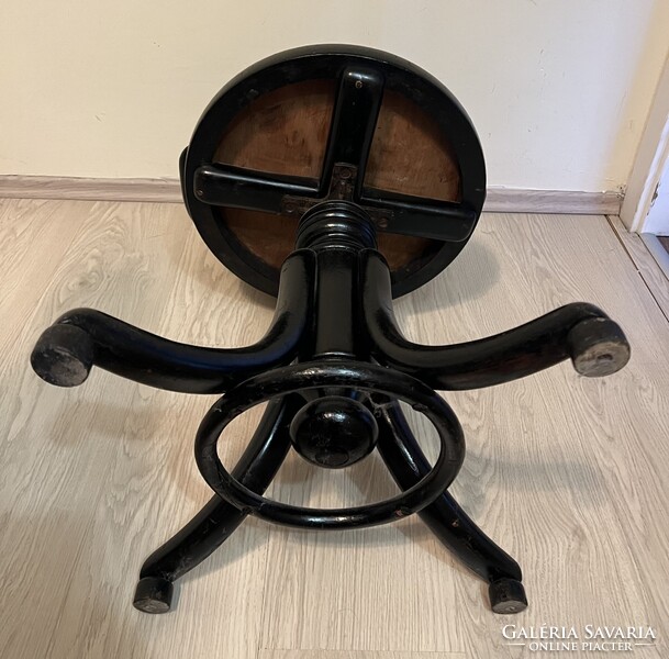 Thonet zongoraszék.1900-ból.