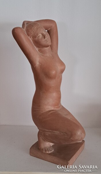 Halmágyi István terrakotta akt, 33 cm