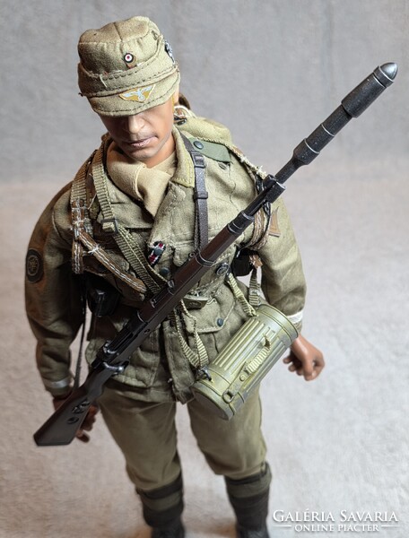 II. világháborús német Afrika Korps figura