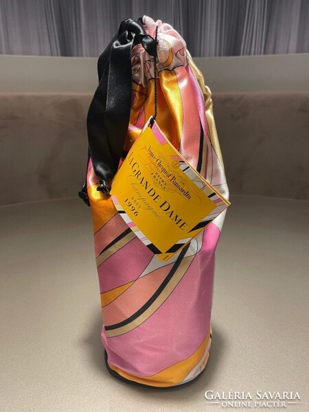 CHAMPAGNE CLUB - Veuve Clicquot x Emilio Pucci– La Grande Dame 1996 teljes szett palackkal együtt