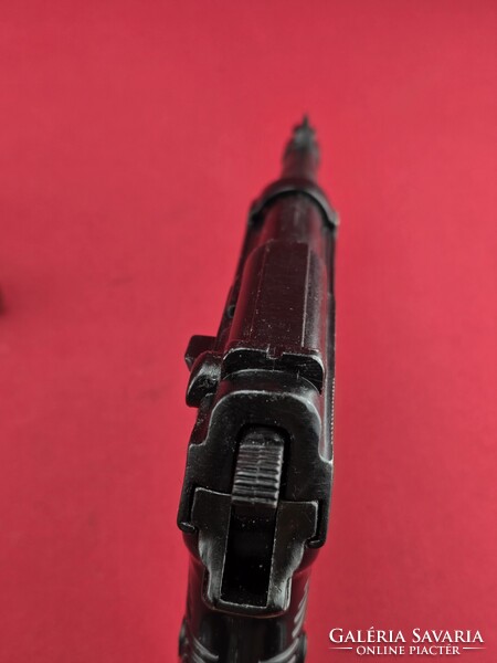 II. világháborús német Walther P38 mintájára készült díszfegyver