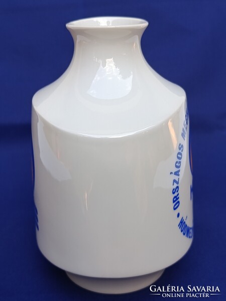 Retro Alföldi porcelán VÁZA 1977-ből hódmezővásárhelyi úszóverseny / HUSE felirattal
