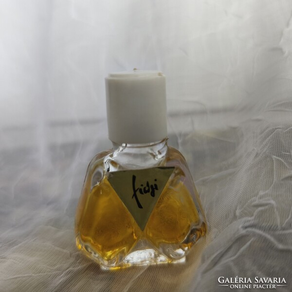 Guy Laroche Fidji vintage francia női parfüm miniatűr (5 ml)   4.D