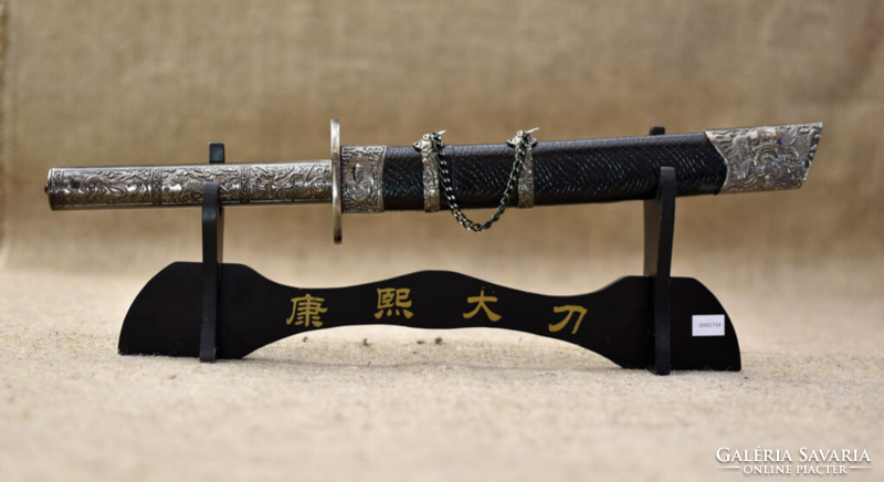Japán tantó díszkard állvánnyal 50 cm