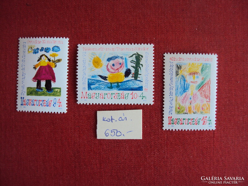 Magyar postatiszta bélyegek blokkok jó árban  eladók-Sz-28