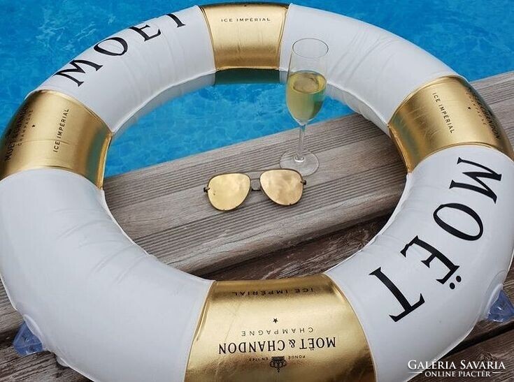 CHAMPAGNE CLUB - Moët & Chandon ICE IMPÉRIAL felfújható úszógyűrű – medence- és yacht kiegészítő