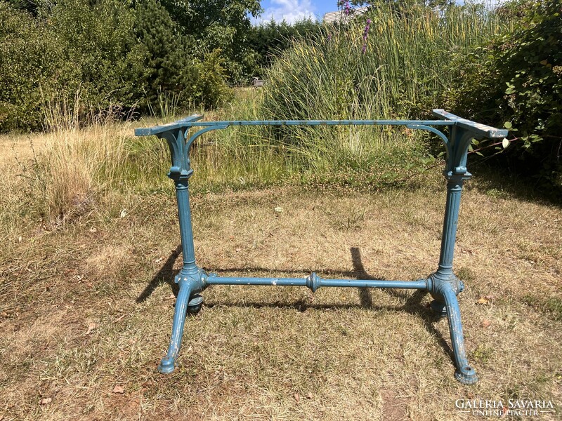 Antik, öntöttvas, díszes asztalláb, asztal ritkaság