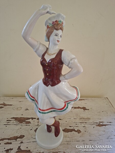 Hollóházi porcelán csárdás királynő nagy méretű 32cm