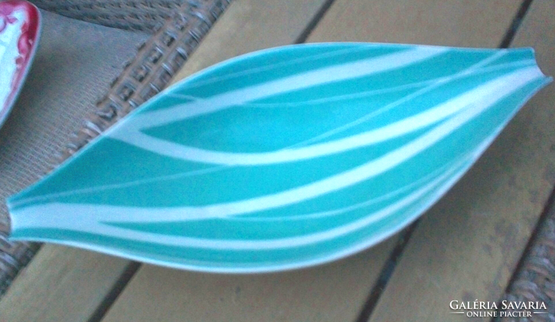 Igazán retro porcelán asztalközép, kínáló
