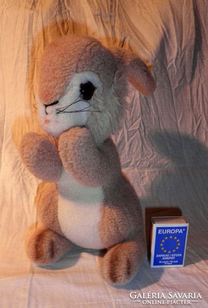 Steiff nyuszika játék.