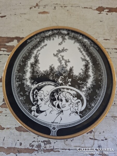 Hollóházi Szász Endre"Női fejek" porcelán falitányér 20 cm, Jurcsák László