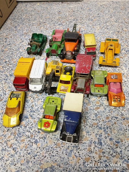 Eladó régi Matchboxok