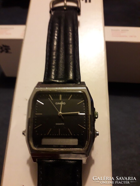 Casio 358AQ-303 Japan Water resist metal (elem és szíj cserés! ) karóra 3x3.5 cm.