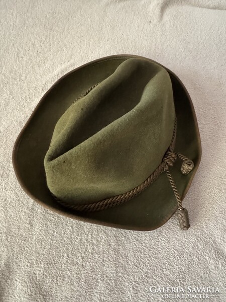TONAK zöld loden vadászkalap – Made in Czechoslovakia, sodrott zsinórral