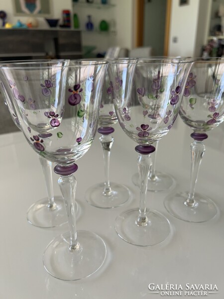 Kézzel festett parádi borospohár készlet ibolya mintával, 19,5 cm magasak