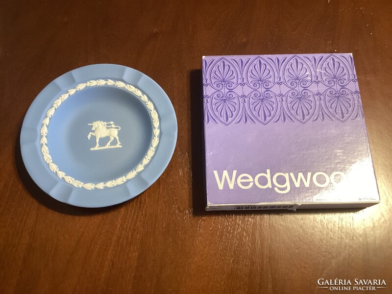 Wedgwood kék Jasperware kerámia dísztál